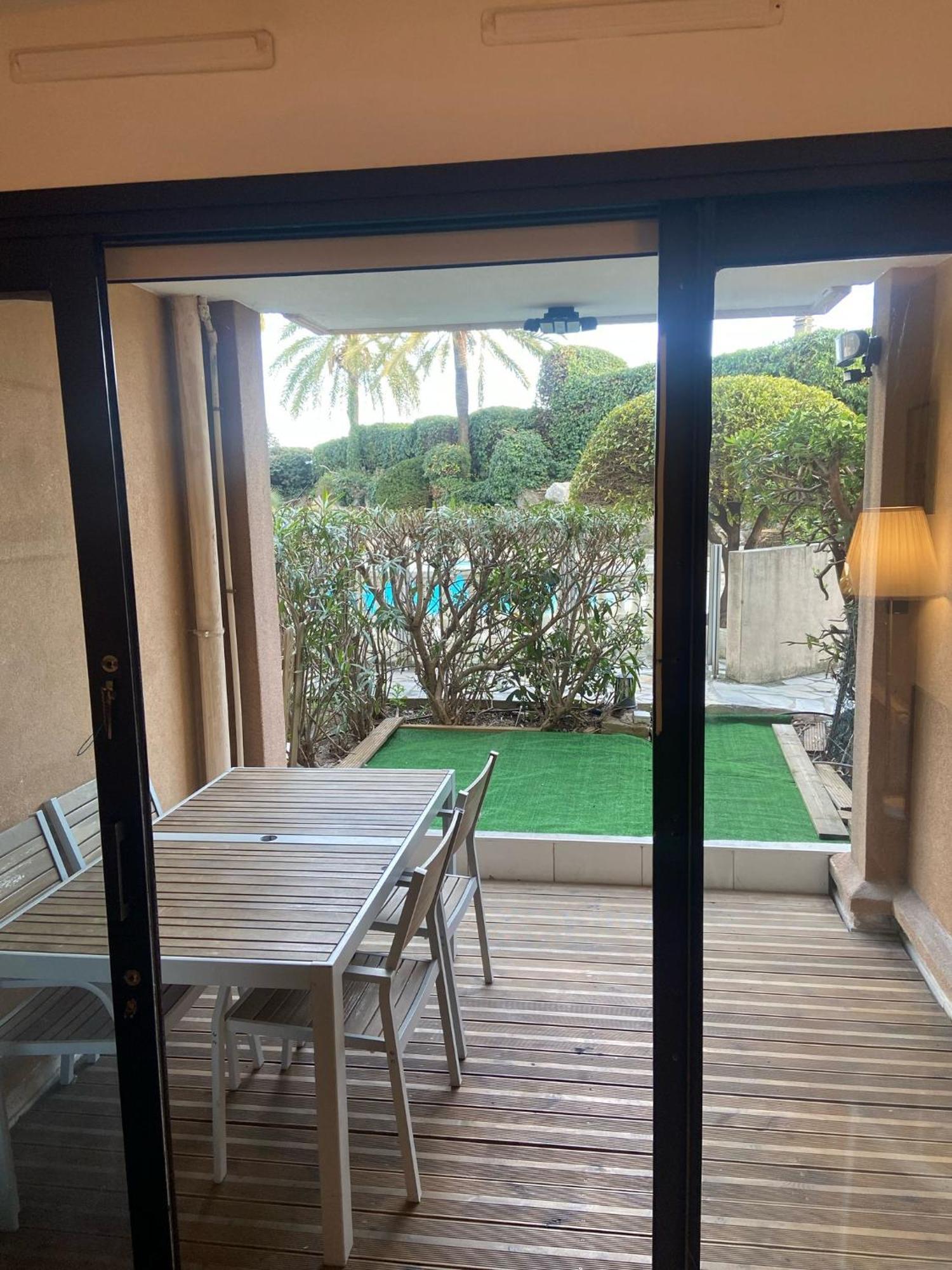 Cyrnos Lägenhet Cannes Exteriör bild